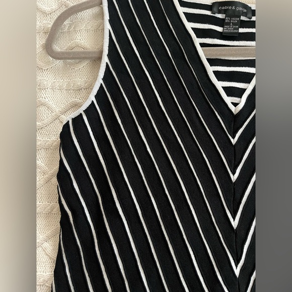 Cable & Gauge Black & White Striped fitted Dressy Tank Women’s size Large - Picture 8 of 11